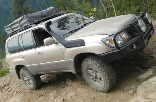 Toyota Land Cruiser with rooftop tents for camping