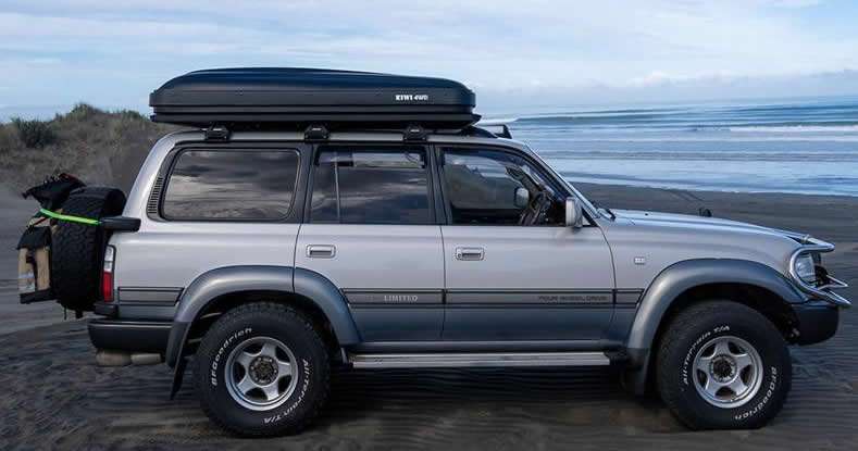 4x4 Car hire Rwanda - Land Cruiser for Camping Safaris and One Way rentals in East Africa