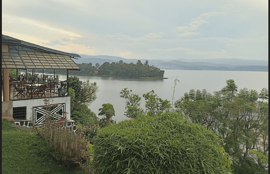 Emeraude Kivu Resort Location: Southern shores of Lake Kivu, Cyangugu — about an hour from Nyungwe National Park